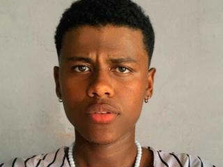 DahmerBlack - Sexe cam en vivo - 21080630