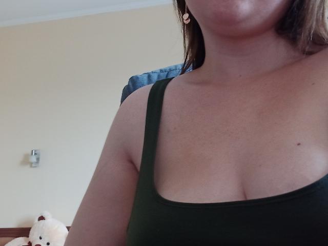 DiLaria - Live sex cam - 21082986