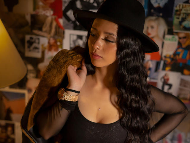 KloeThompson - Live porn &amp; sex cam - 21084238