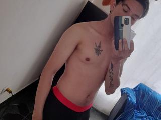 FlacoVergon69 - Live porn &amp; sex cam - 21087562