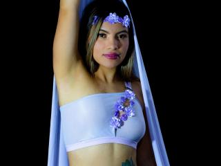 CheerfulLau - Live sex cam - 21088666