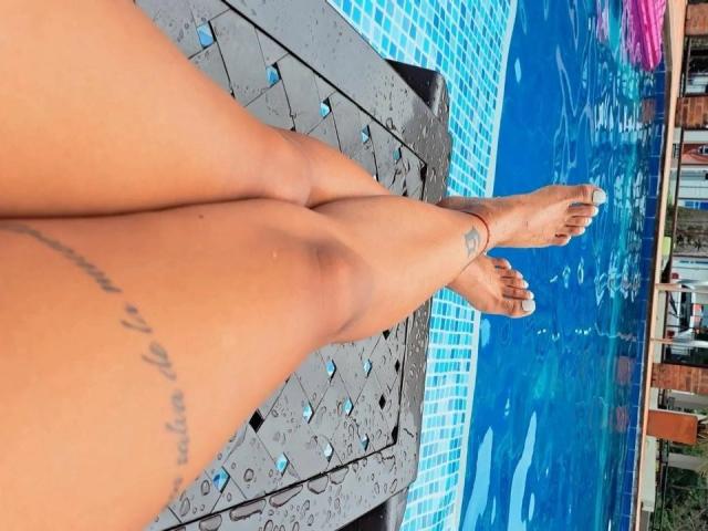 FiorellaBossh - Live sex cam - 21092434