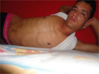 PichuLatin - Sexe cam en vivo - 2110103