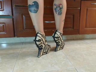VahiolettQueen - Live sex cam - 21102010