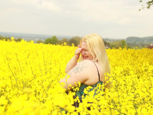 Curvy-Lucy-hot - Live porn &amp; sex cam - 21102394