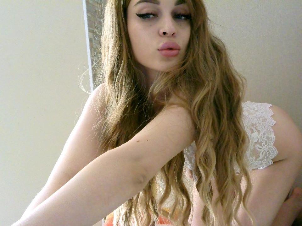 AugustinaJulia - Live sex cam - 21102422