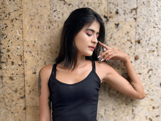 MichelleBenett - Live sex cam - 21102914