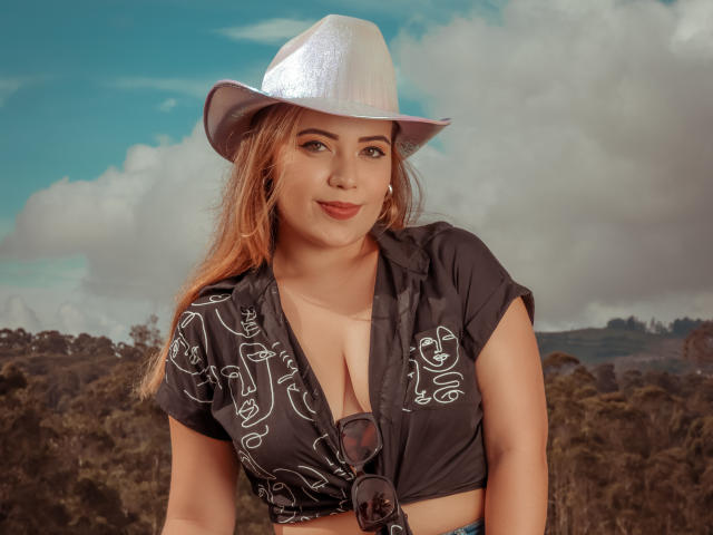 ZoeTobon - Live sex cam - 21103130