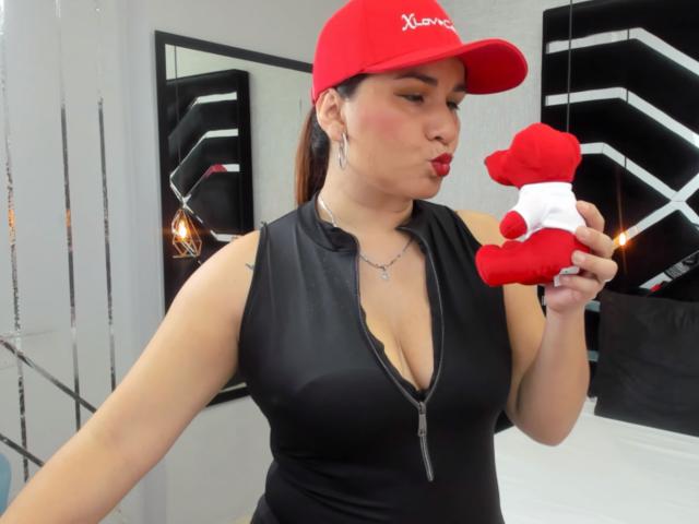 ManuelaTompson - Live sex cam - 21103598