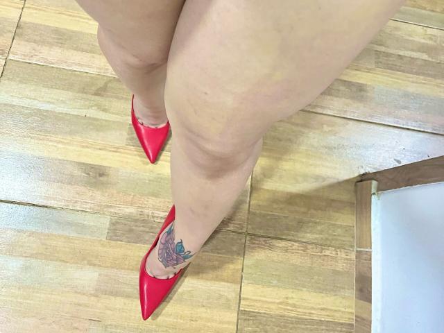 FiorellaStrong - Live porn &amp; sex cam - 21103954