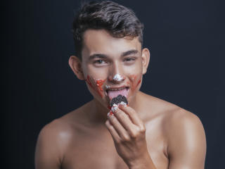 LiamHottestToy - Live sex cam - 21105710