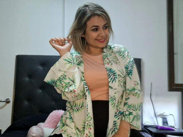 AmaiaStark-hot - Live sex cam - 21110594