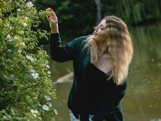 SofiaLux - Live sex cam - 21117138