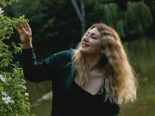 SofiaLux - Live sex cam - 21117142