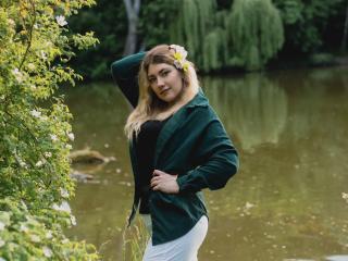 SofiaLux - Live sex cam - 21117162