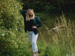 SofiaLux - Live sex cam - 21117166