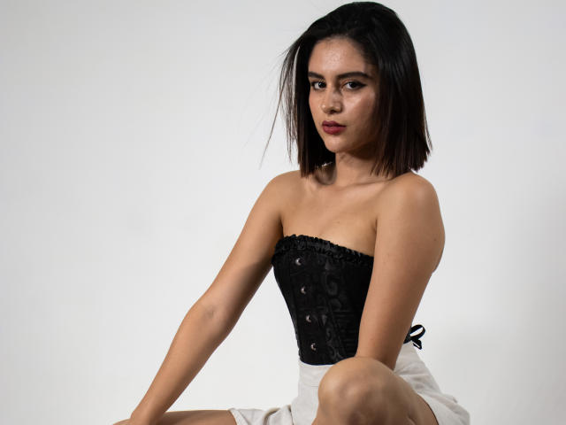 MiaGlamour - Sexe cam en vivo - 21120142