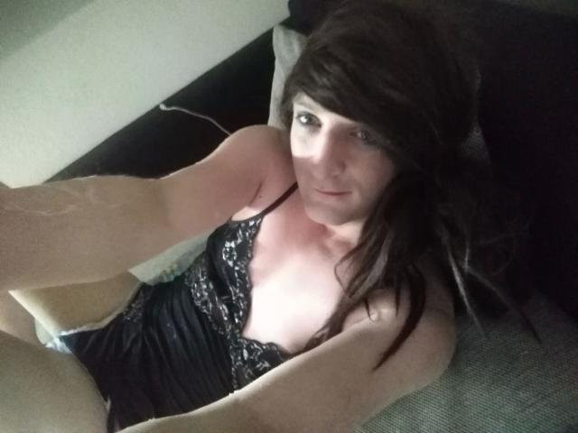 ZackaSissy20-hot - Sexe cam en vivo - 21123674