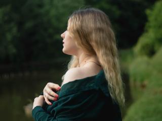 SofiaLux - Live sex cam - 21125710