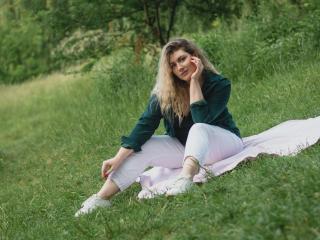 SofiaLux - Live sex cam - 21125746