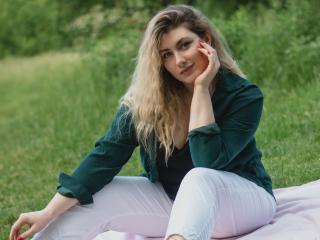 SofiaLux - Live sex cam - 21125750