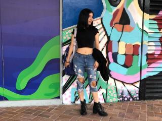MileyWatson - Live sex cam - 21125802