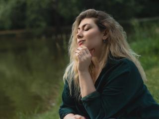 SofiaLux - Live sex cam - 21125850