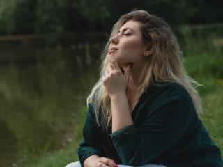 SofiaLux - Live sex cam - 21125862