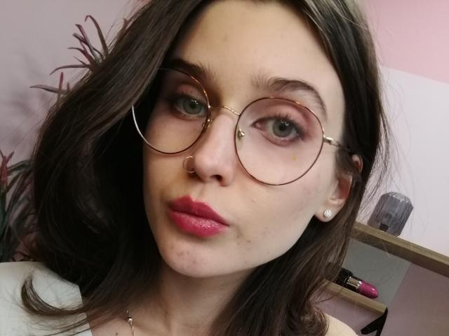 SarahMiss - сексуальная веб-камера в реальном времени - 21128250