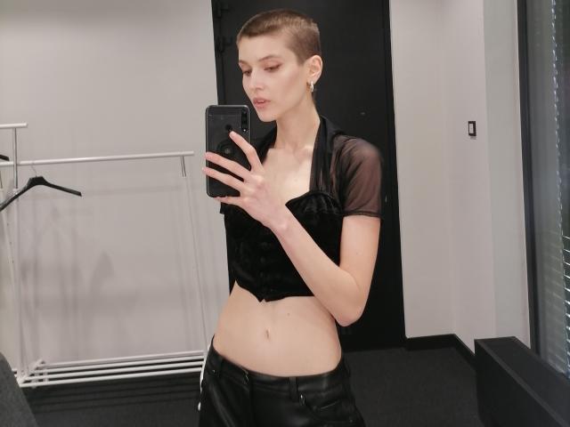 SarahMiss - сексуальная веб-камера в реальном времени - 21128358