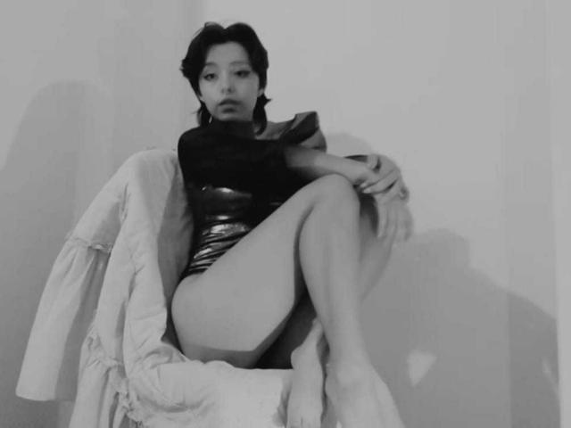 LizFreya - Live sex cam - 21135294