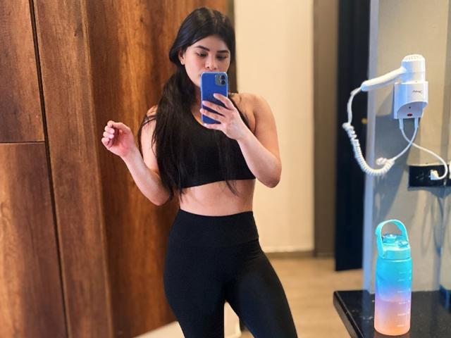 PaulinaValley - Sexe cam en vivo - 21140902