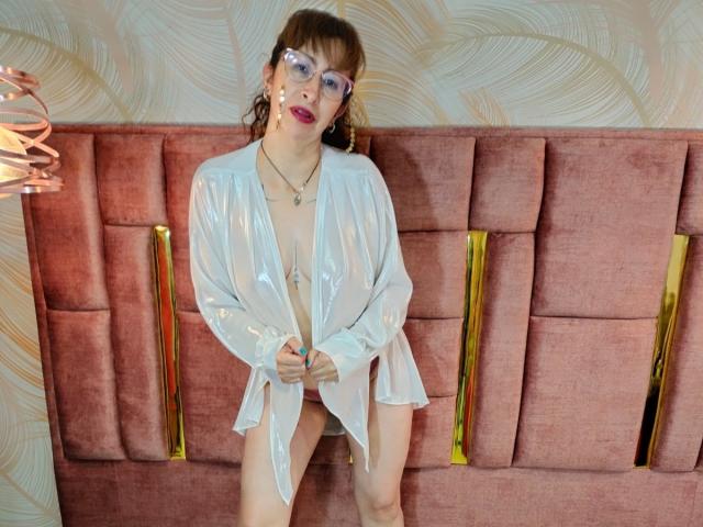 ViktoriaBrown - сексуальная веб-камера в реальном времени - 21141342