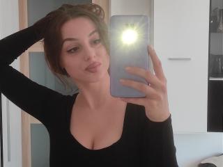 CourtneyLust - Live sexe cam - 21143766