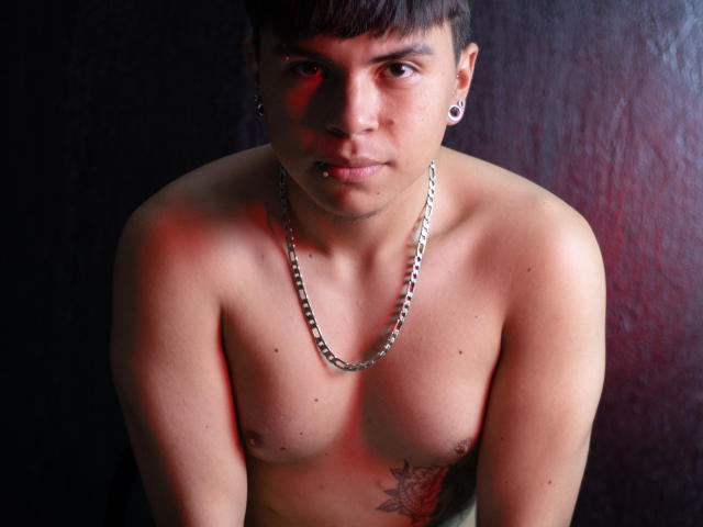 AzrraelSanchez - Sexe cam en vivo - 21144794