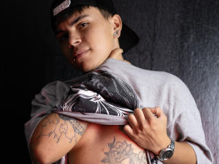 AzrraelSanchez - Live porn &amp; sex cam - 21144798