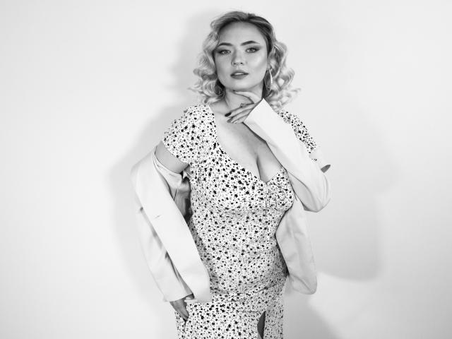 SallyVerda - Live sex cam - 21145998