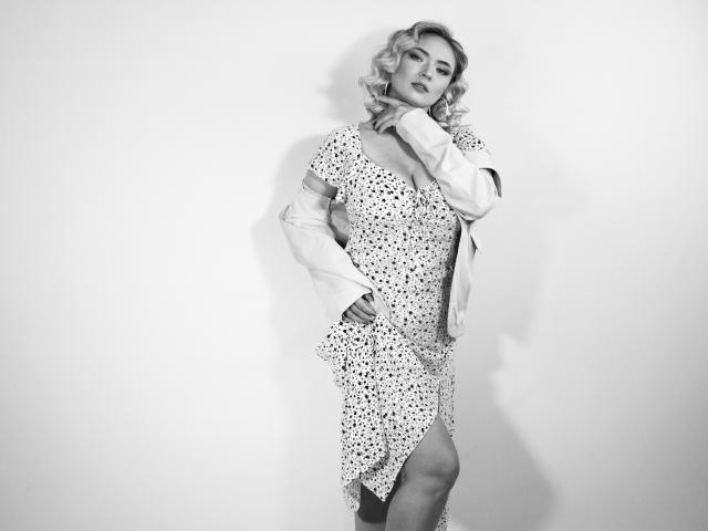 SallyVerda - Live sexe cam - 21146226