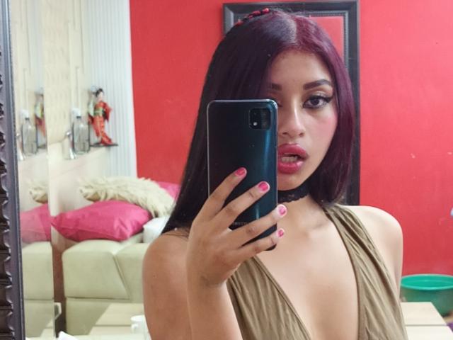 EmmaaRodriguez - Live sex cam - 21147838