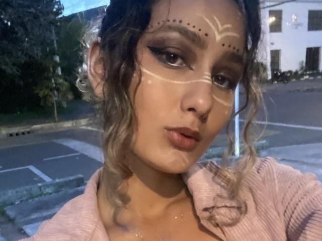 FloraSaenz - Live sex cam - 21148814