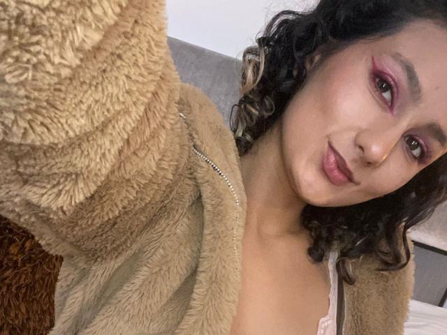 FloraSaenz - Live sex cam - 21149178