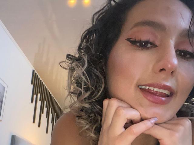 FloraSaenz - Live porn &amp; sex cam - 21149206