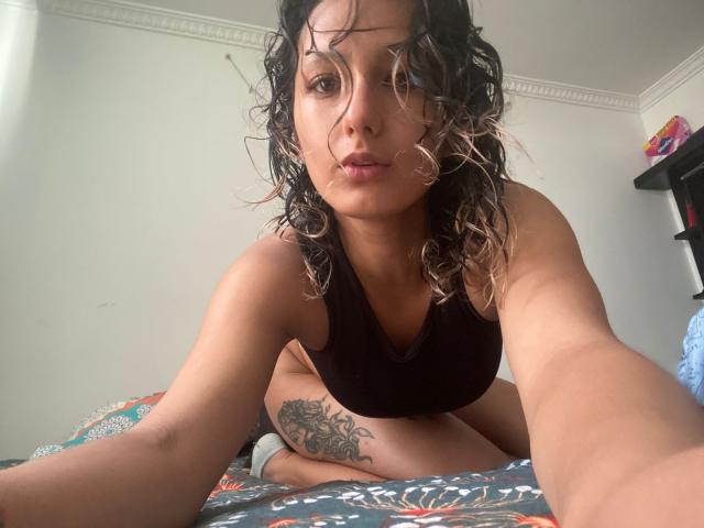 FloraSaenz - Live porn &amp; sex cam - 21149226