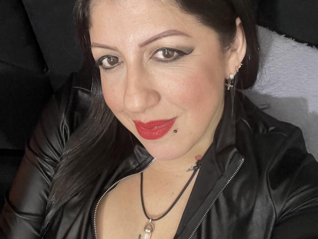 SamannthaSmith - Live Sex Cam - 21150390