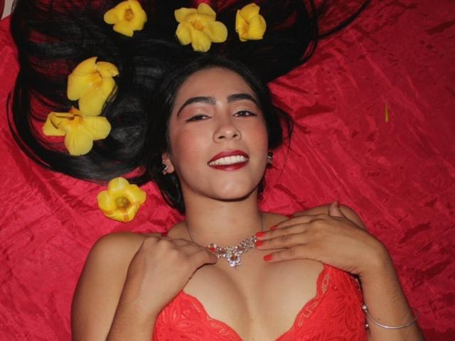 ThalianaVergaraa - Live porn &amp; sex cam - 21151286