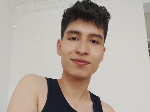 HarveyMach - Live porn &amp; sex cam - 21152470