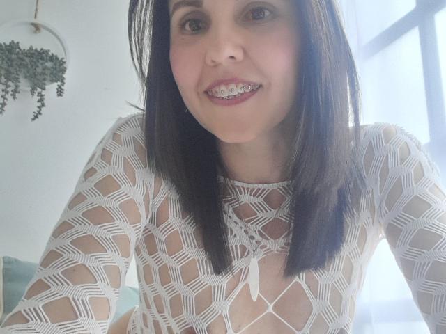 AdelaShery - Live porn &amp; sex cam - 21154534