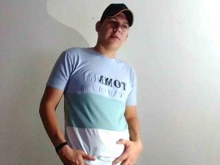 CuriousLyon - Live sex cam - 21156646