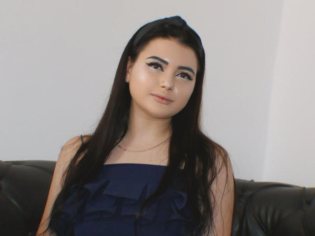 AdeleRussell - Live sexe cam - 21161818