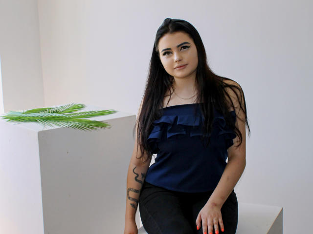 AdeleRussell - Live sex cam - 21161854